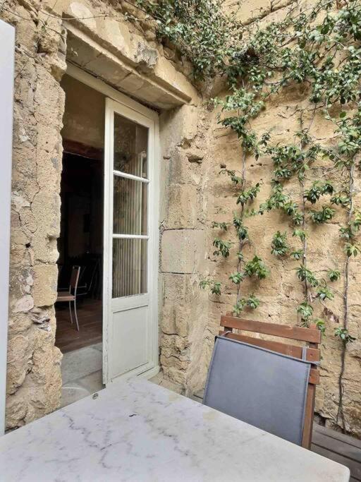 Chez Lydia - Loft Cosy, Depart Canoe A Pied, Proche Pont-Du-Gard Et Uzes Remoulins Eksteriør billede